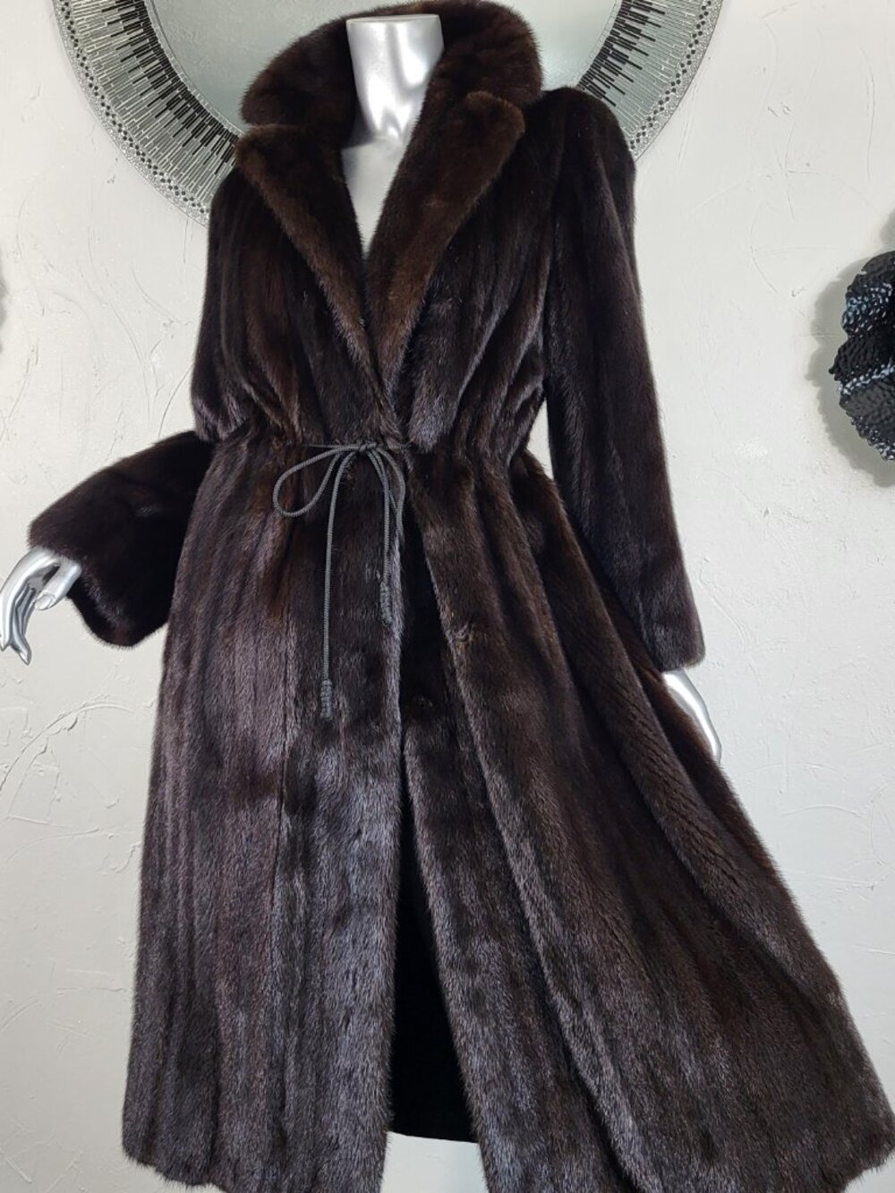 QUEEN ANNE FURS~M/L~VINTAGE RANCH BROWN GENUINE REAL FULL LENGTH MINK FUR COAT